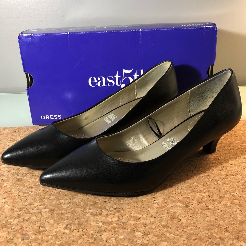 Slip-On Pointed Toe Black Pumps